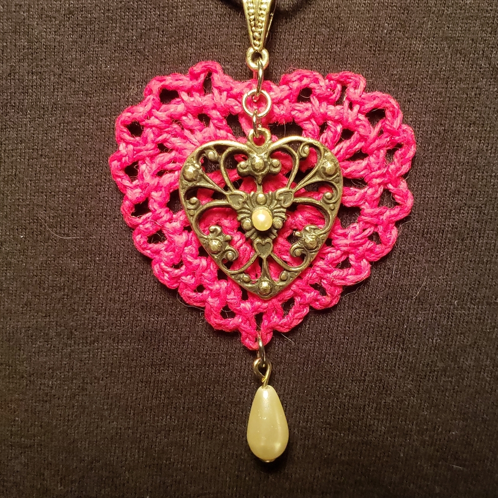 HAND CRAFTED Crochet Lace and Pearl Magenta Heart Pendant Necklace